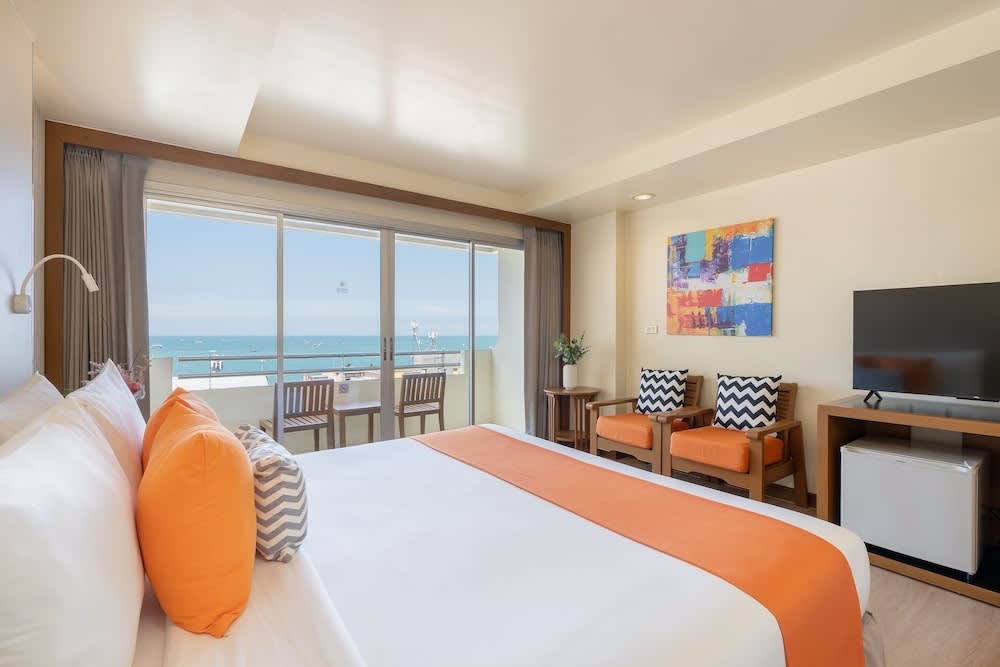 Sunshine Hotel & Residences 1