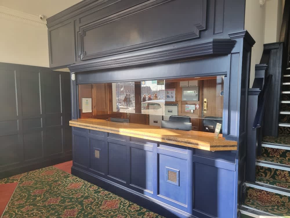 The Royal Oak Hotel 1