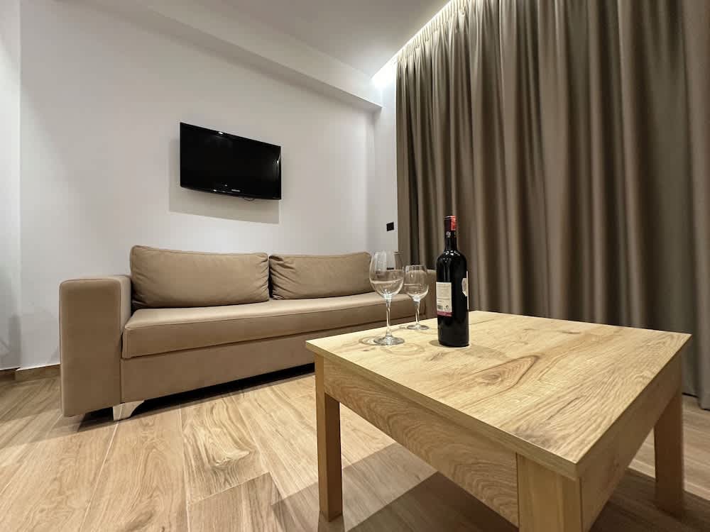 Suites Kozi 1