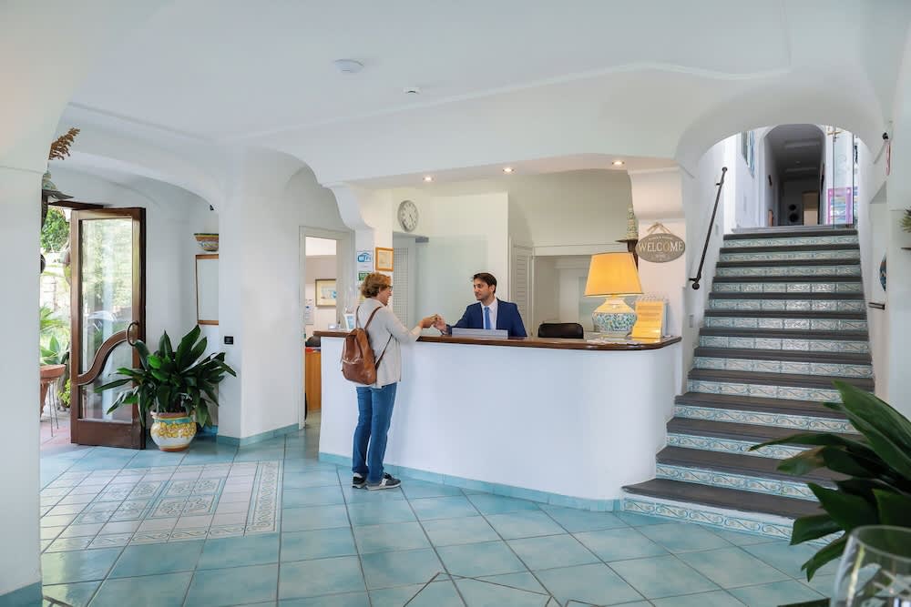 Hotel Villa Melodie - Adults Only 3