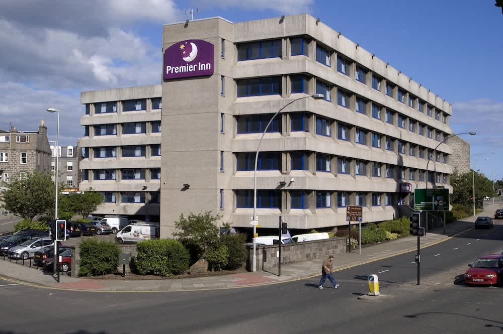 Premier Inn Aberdeen City Centre 1