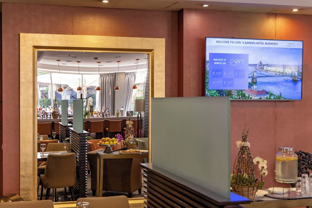 Lion's Garden Hotel 5