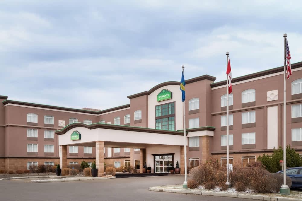 Wingate by Wyndham Calgary South 1