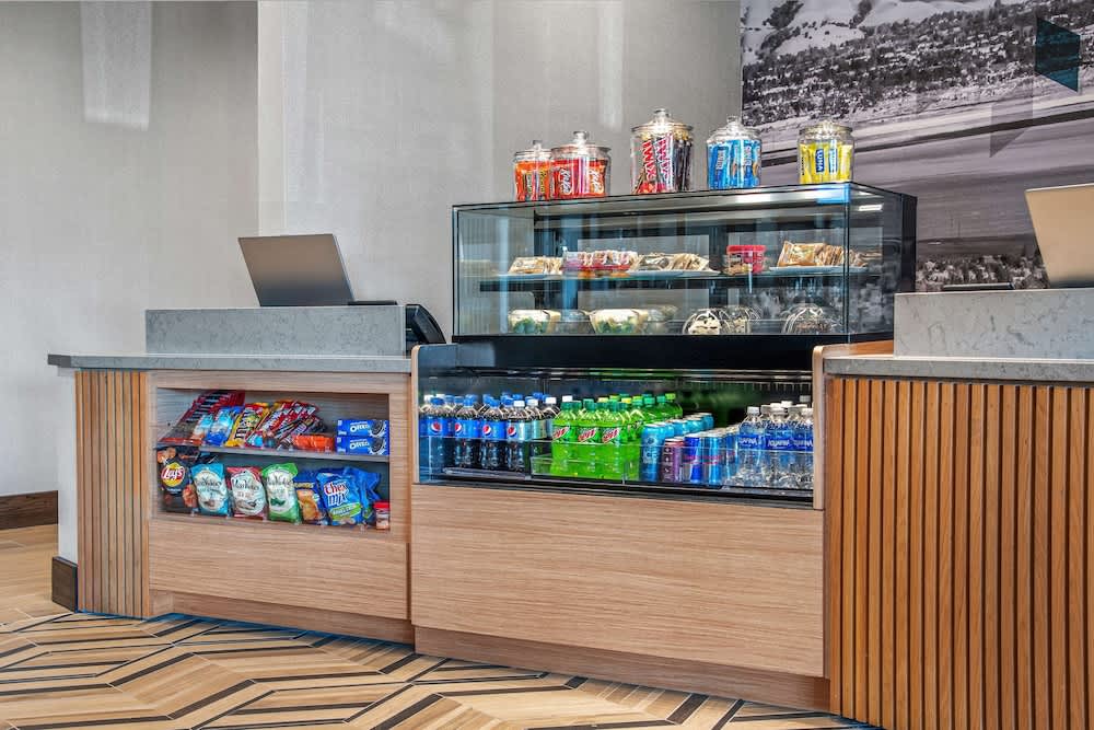 Hyatt Place Newark-Silicon Valley 2