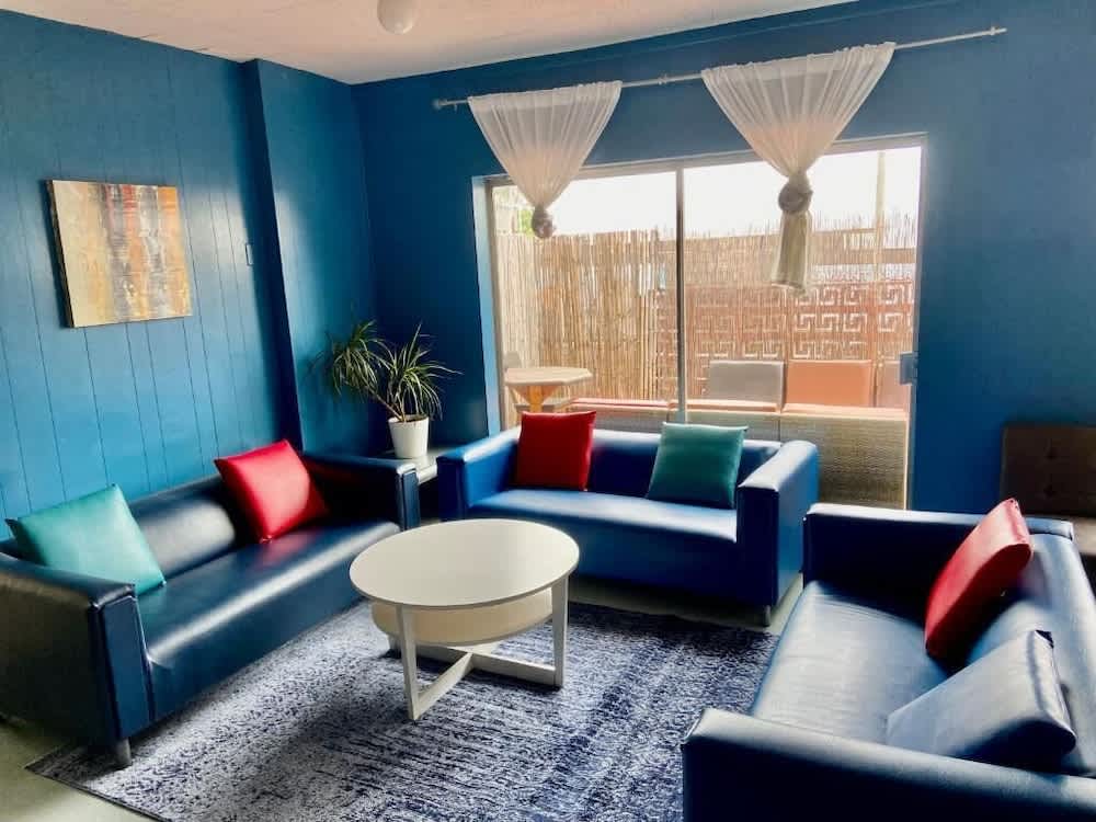 Vibe Hotel West Hollywood 2