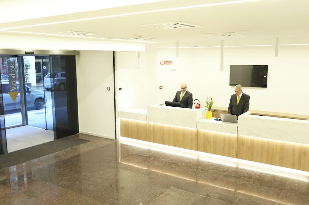 Victor Hotel 2