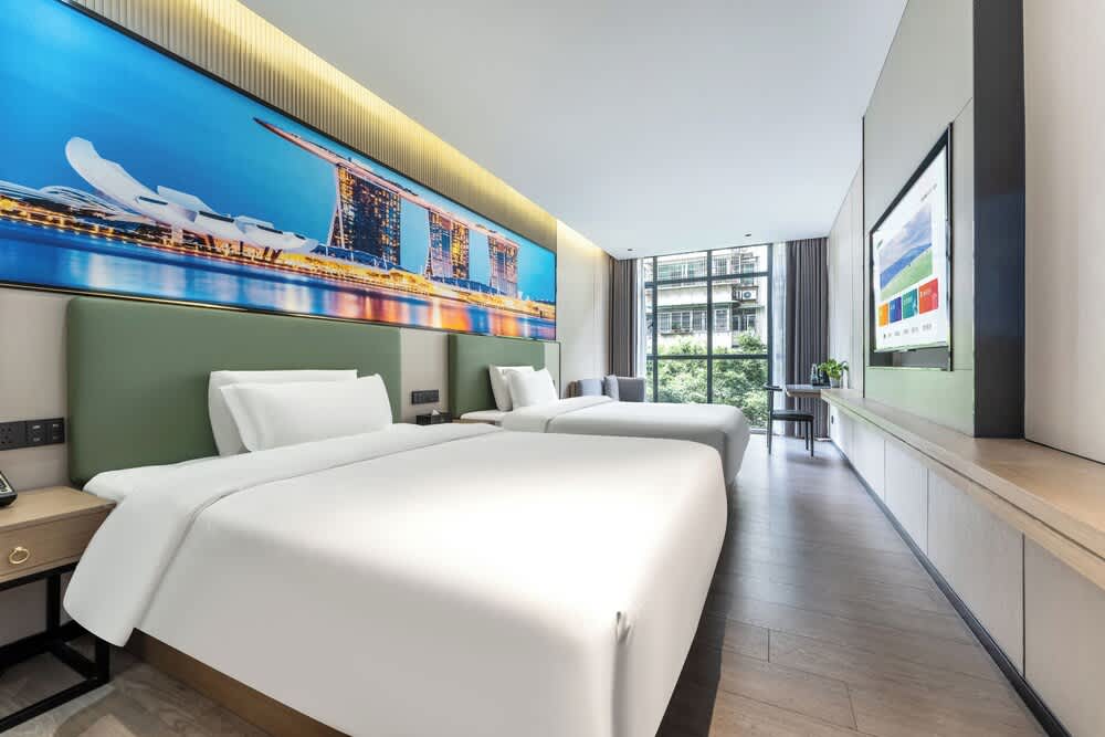 Norman Hotel - Provides free shuttle bus during the Canton Fair - Free laundry and drying services 1