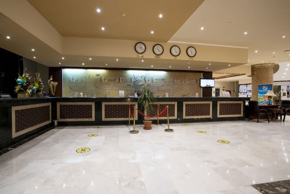 AMC Royal Hotel & Spa 2