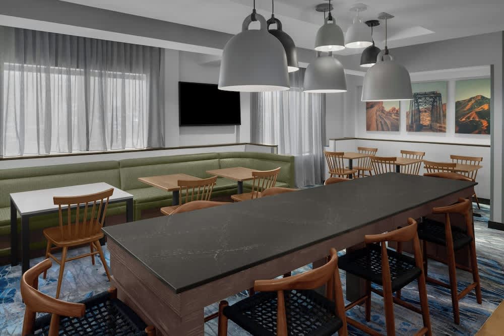 Fairfield Inn by Marriott Santa Clarita Valencia 3