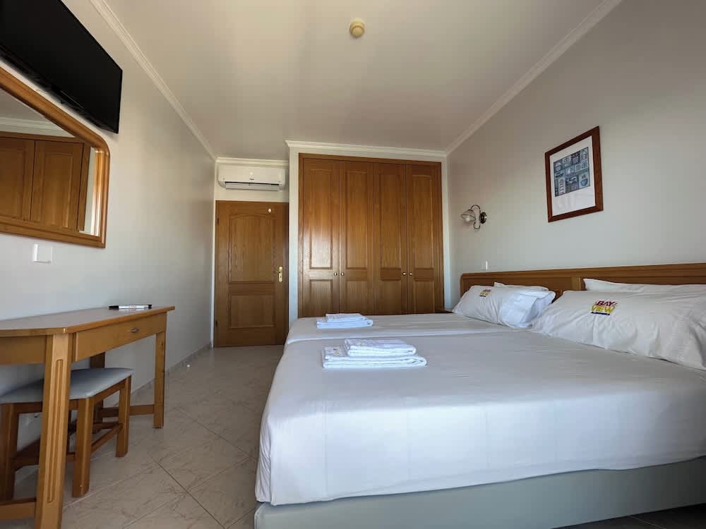 Sunset Haven in Albufeira - Short walk to Oldtown 1