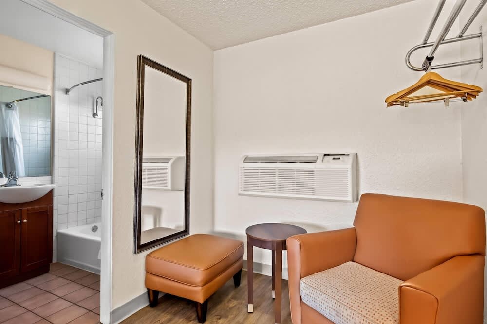 Travelodge by Wyndham Page, View of Lake Powell 5