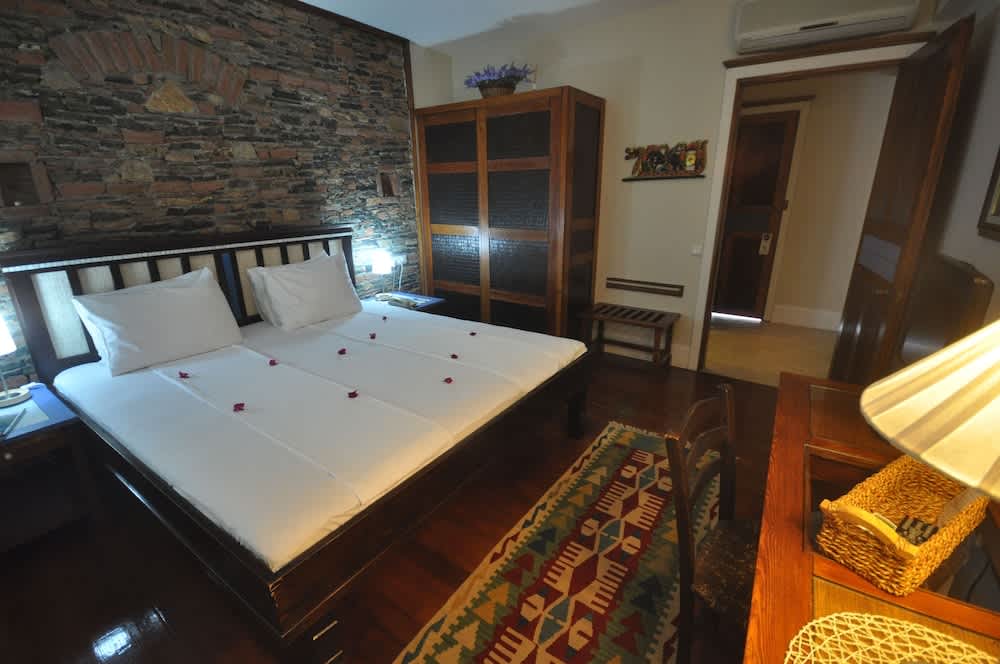 El Vino Hotel & Suites 4