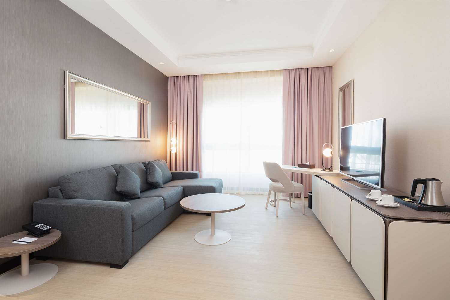 Barcelo Al Jaddaf, Dubai 2