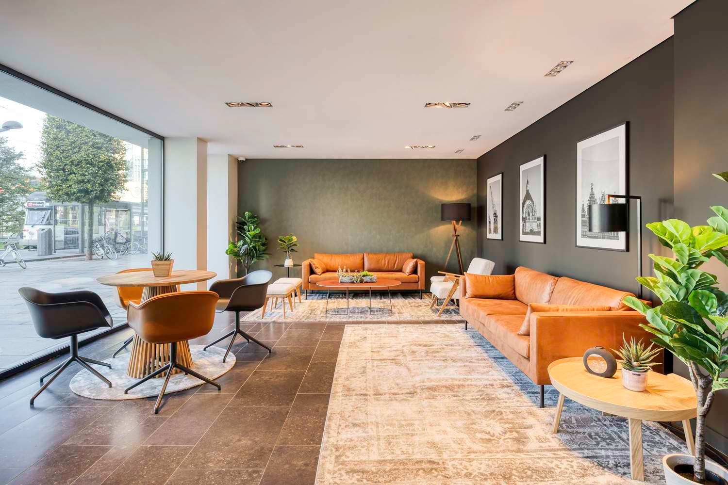 Park Inn by Radisson Antwerp City Centre 2