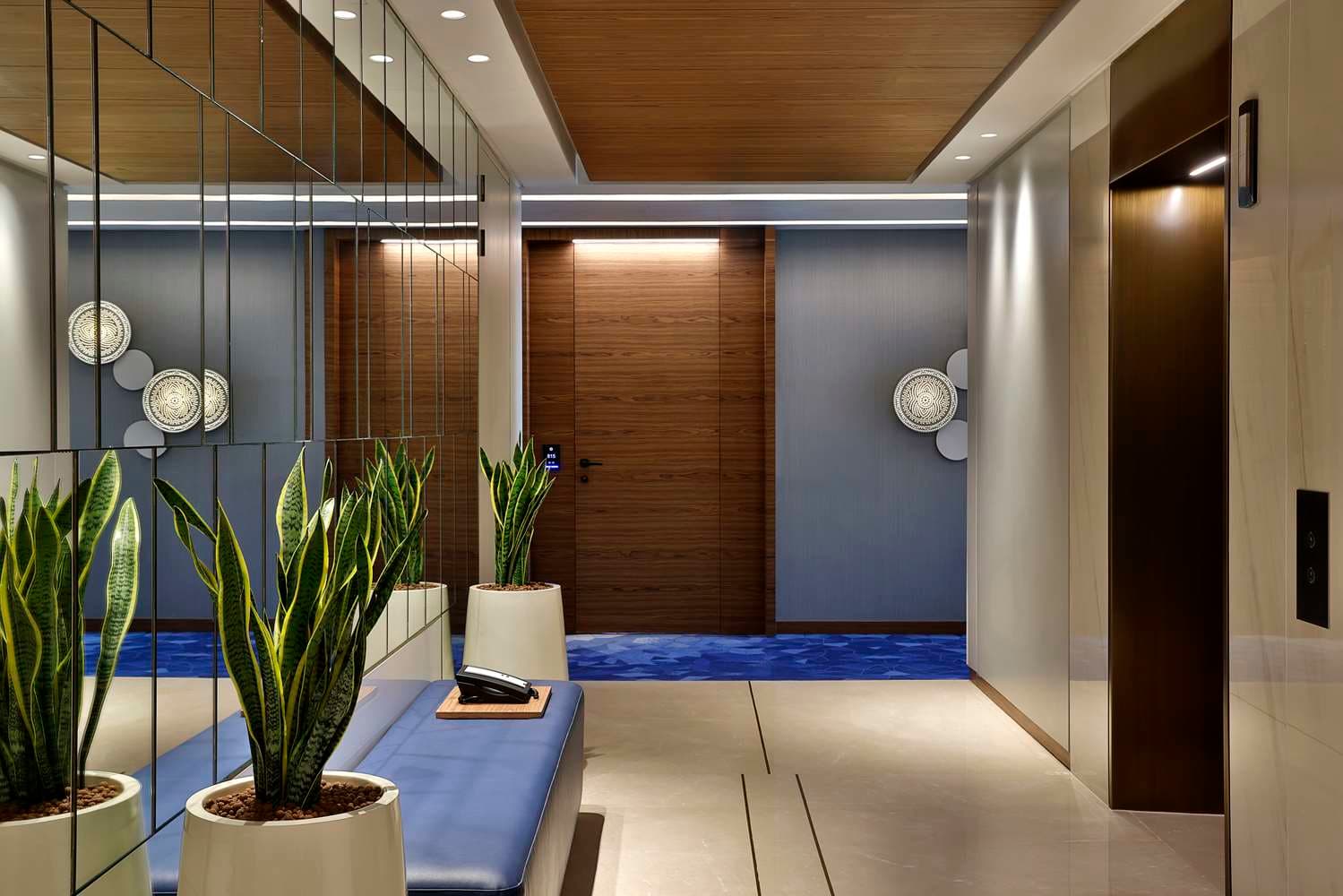 Tumbi West Palm Beach Hotel Dubai,Tapestry Collection Hilton 5