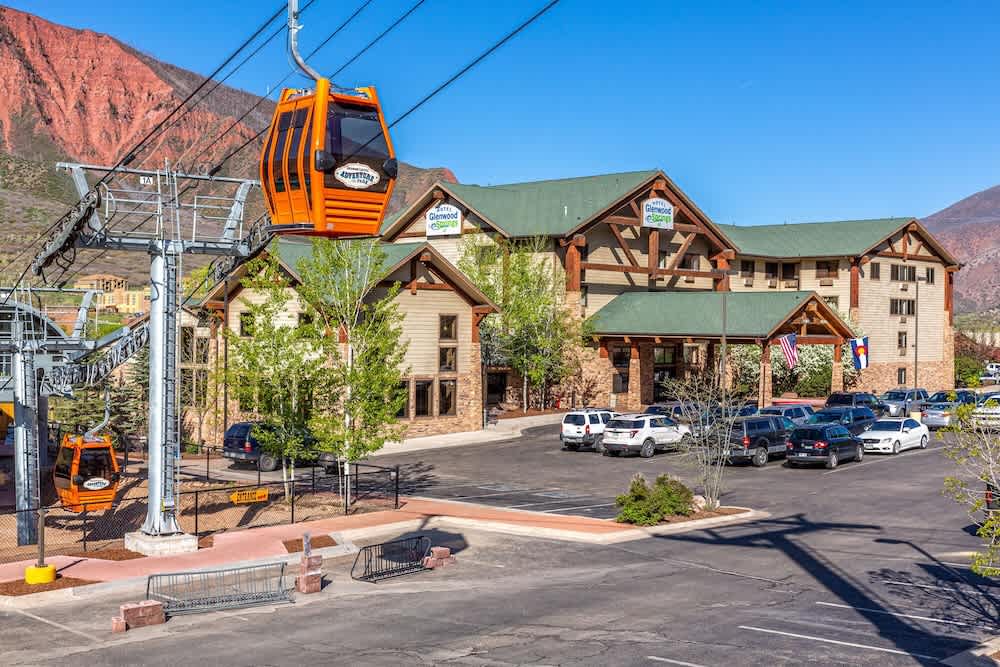 Hotel Glenwood Springs 1