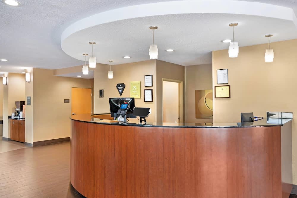 Comfort Suites Oxford I-20 exit 188 2