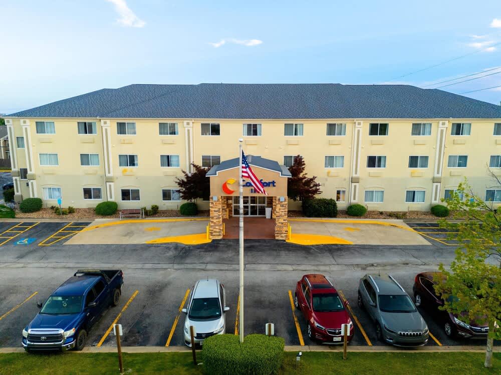 Comfort Inn South Tulsa - Woodland Hills 1