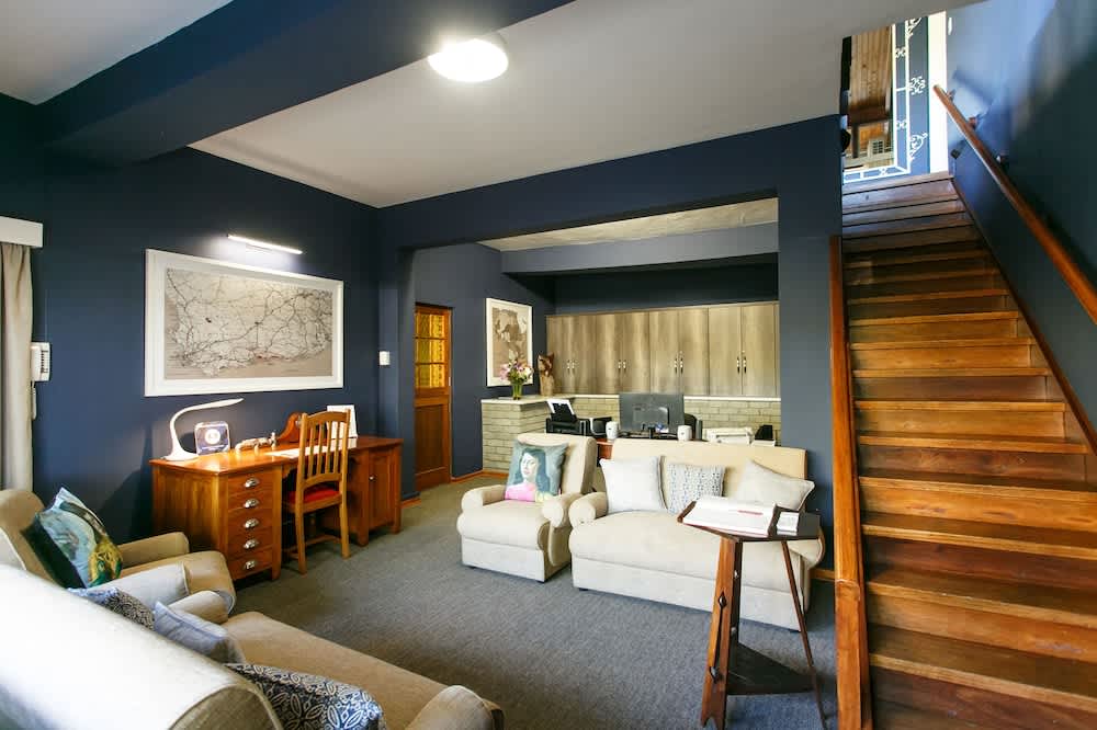 Miles B&B Guest House 2