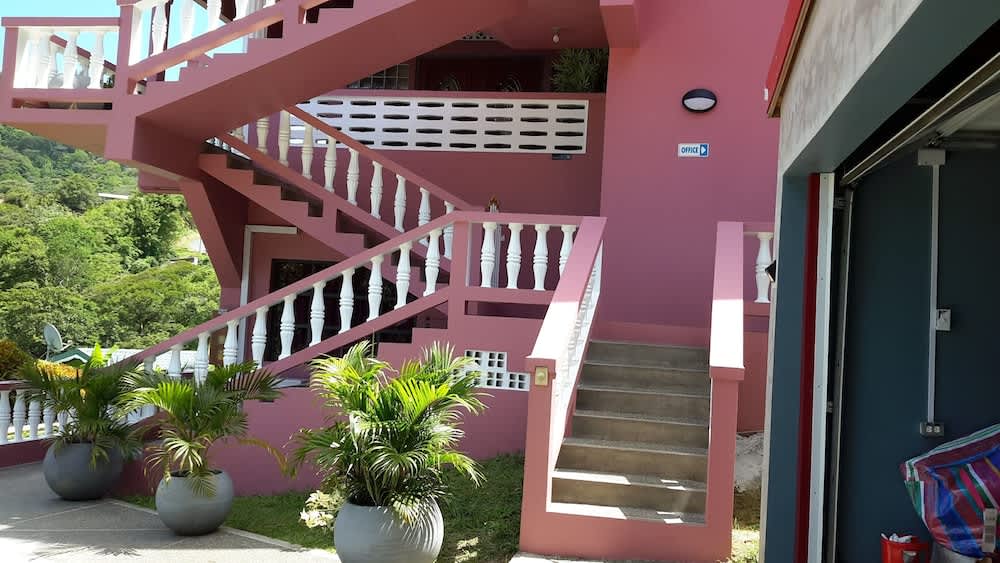 Top Ranking Hill View Guesthouse 2