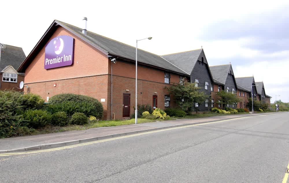Premier Inn Poole Centre - Holes Bay 1