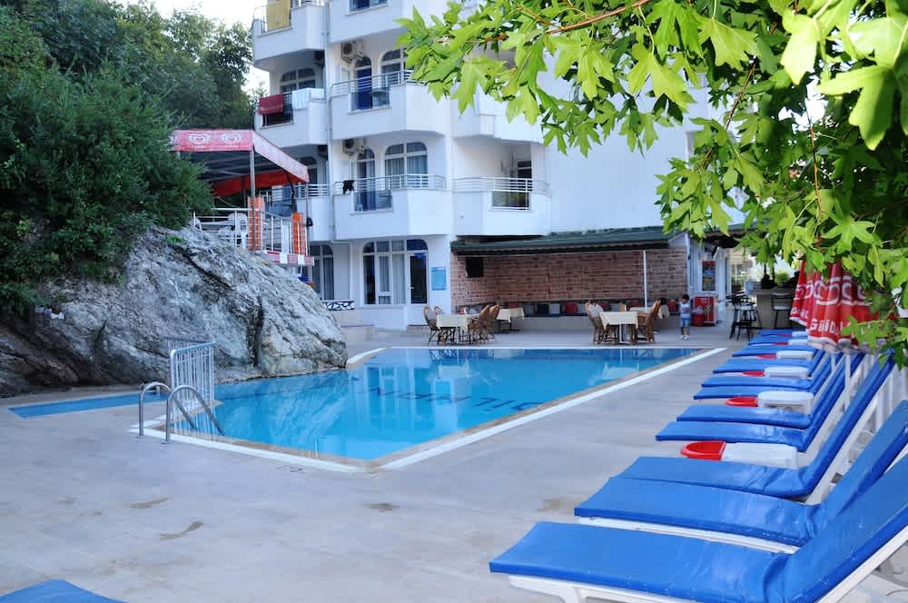 Dilhan Hotel 4