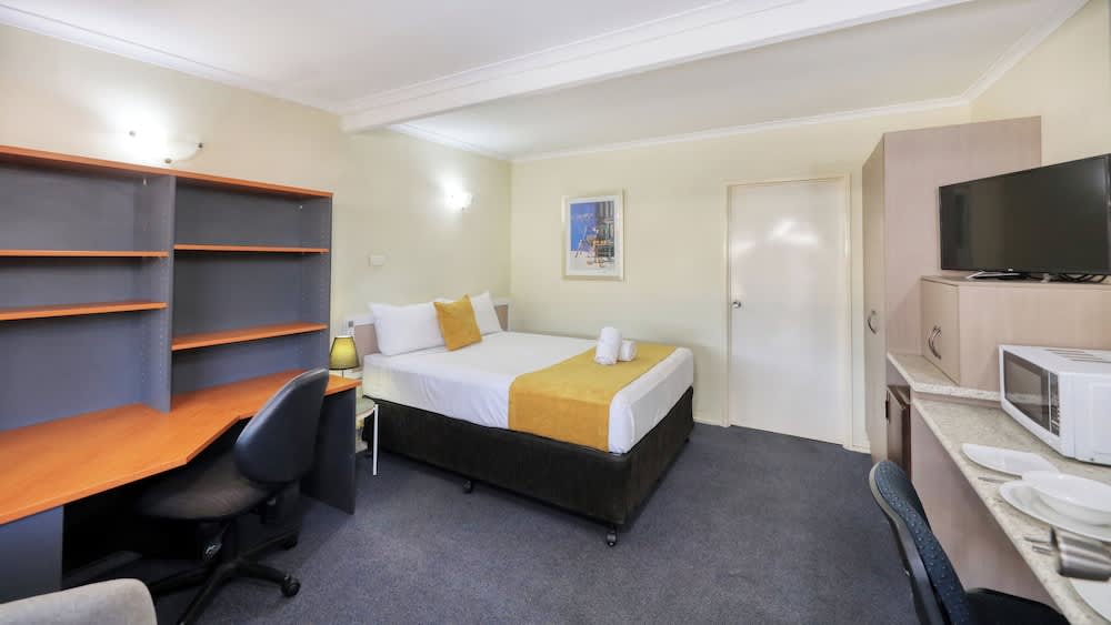 Biloela Centre Motel & Grevillea Steakhouse & Bar 3