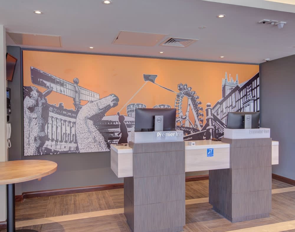 Premier Inn Cardiff Bay 2