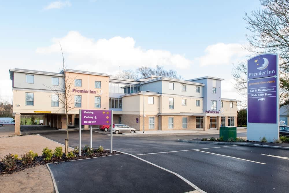 Premier Inn Witney 1