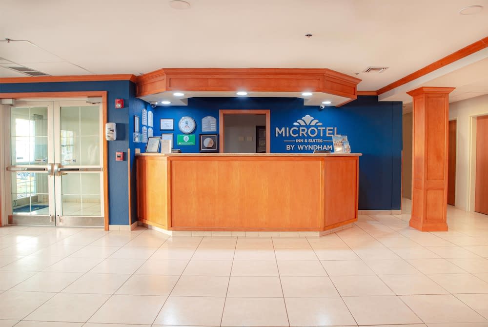 Microtel Inn & Suites by Wyndham Culiacán 2