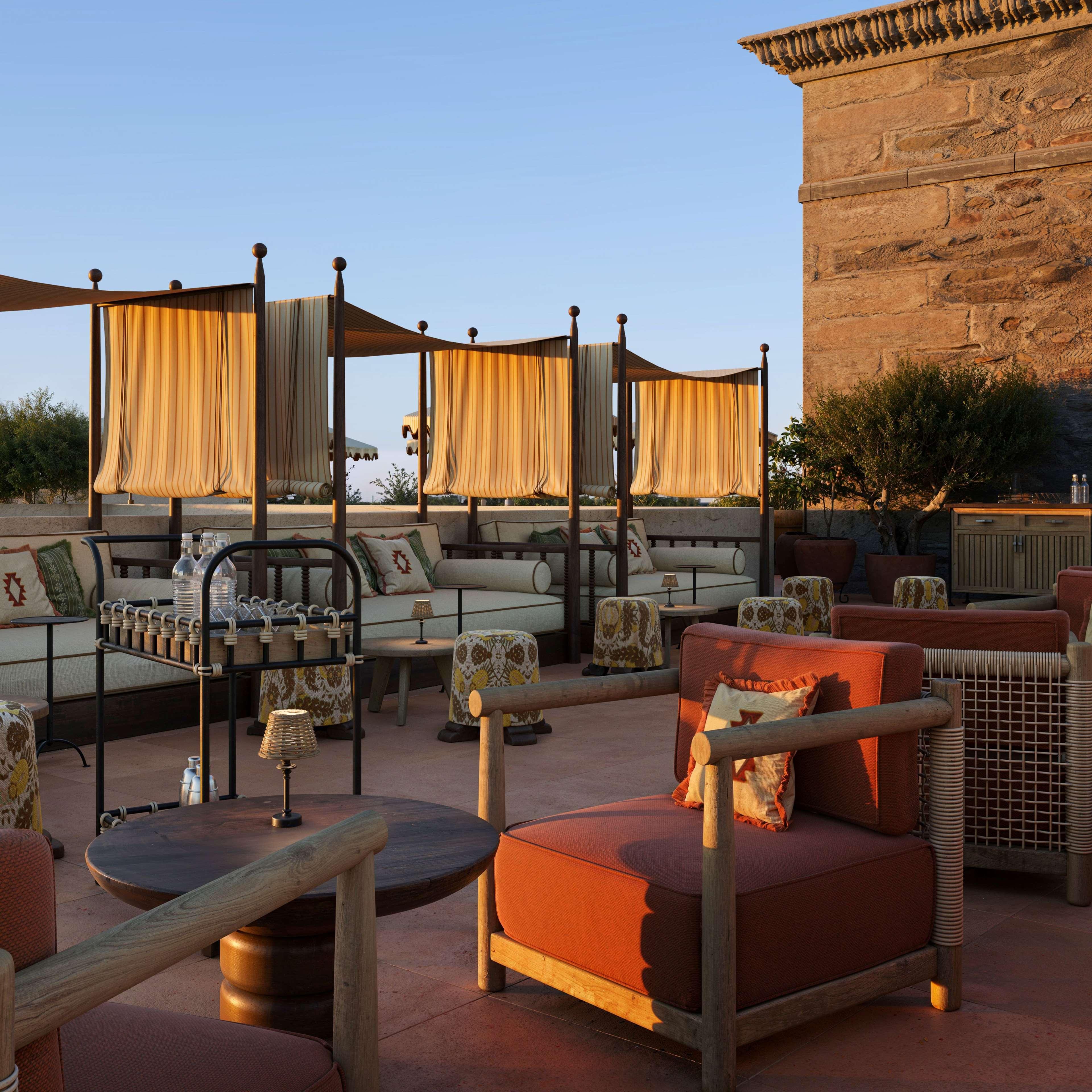 Palacio de Godoy Caceres, Curio Collection 5