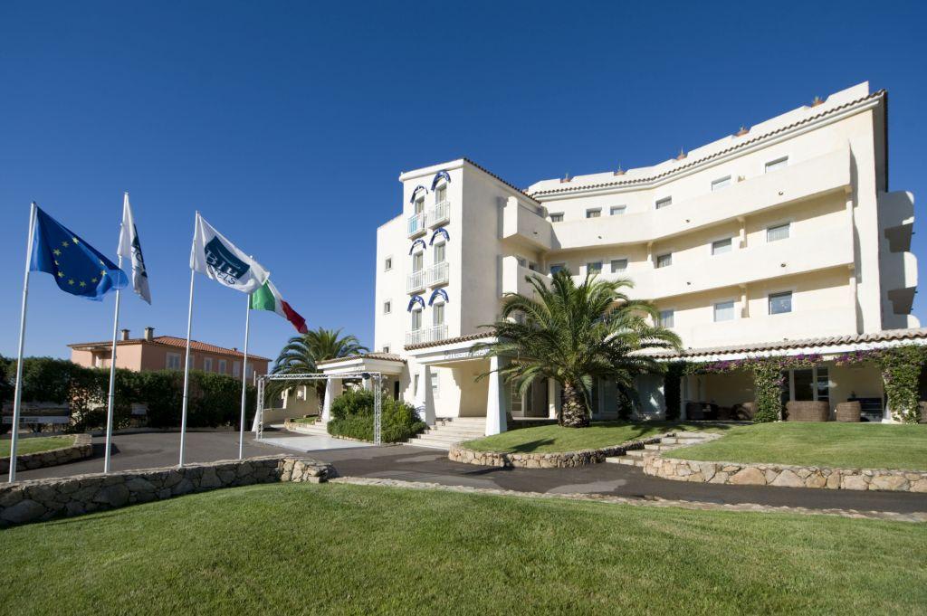 AHR Baja Hotel & Spa Cannigione 1