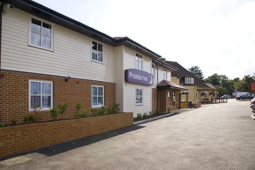 Premier Inn London Twickenham East 1