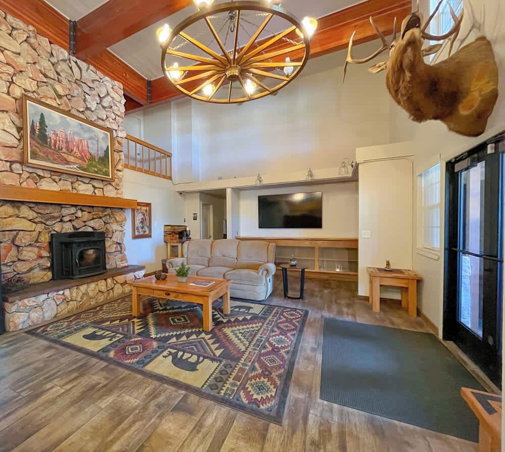 Bryce Canyon Pines Lodge 2