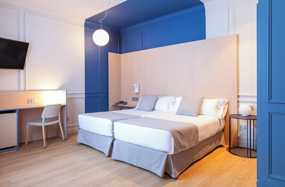 Olympia Consul del Mar 1