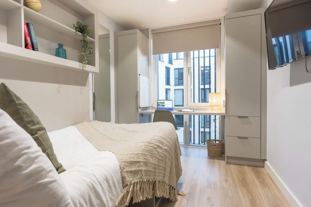 City HideAway 2