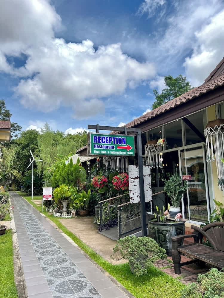 Park & Pool Resort 2
