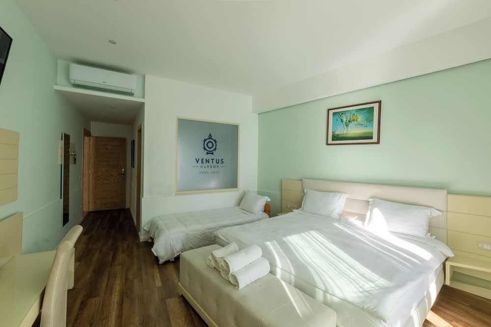 Ventus Harbor Hotel 2
