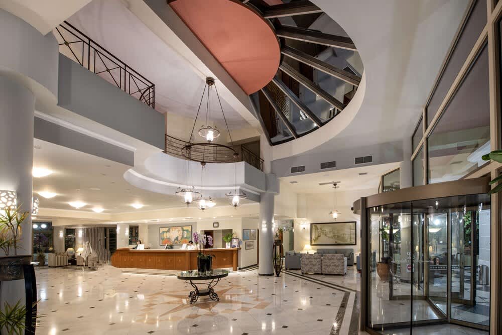 Hydramis Palace Beach Resort 5