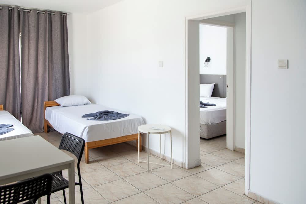 Summer's Hotel Apartments 4