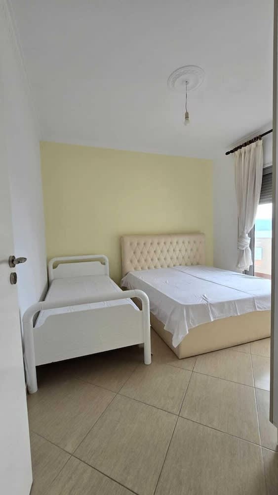 Tirent Apartment - Your Beach Home in Vlorë 5