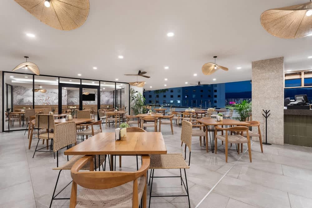 Wyndham Garden Mazatlan Marina 1
