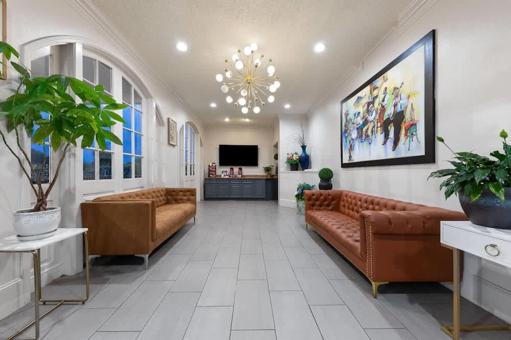 Super 8 by Wyndham New Orleans 4