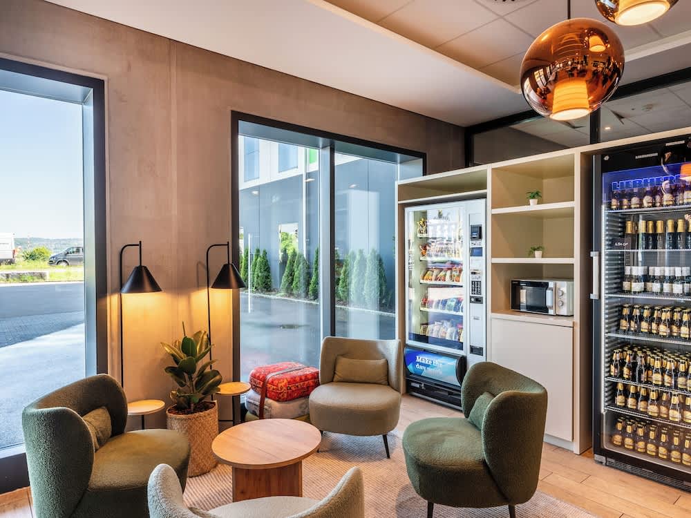 B&B HOTEL Zürich Airport 3