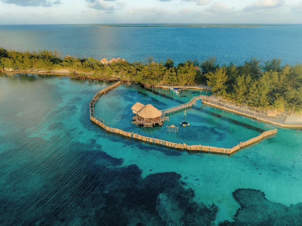 Thatch Caye Resort a Muy'Ono Resort 1