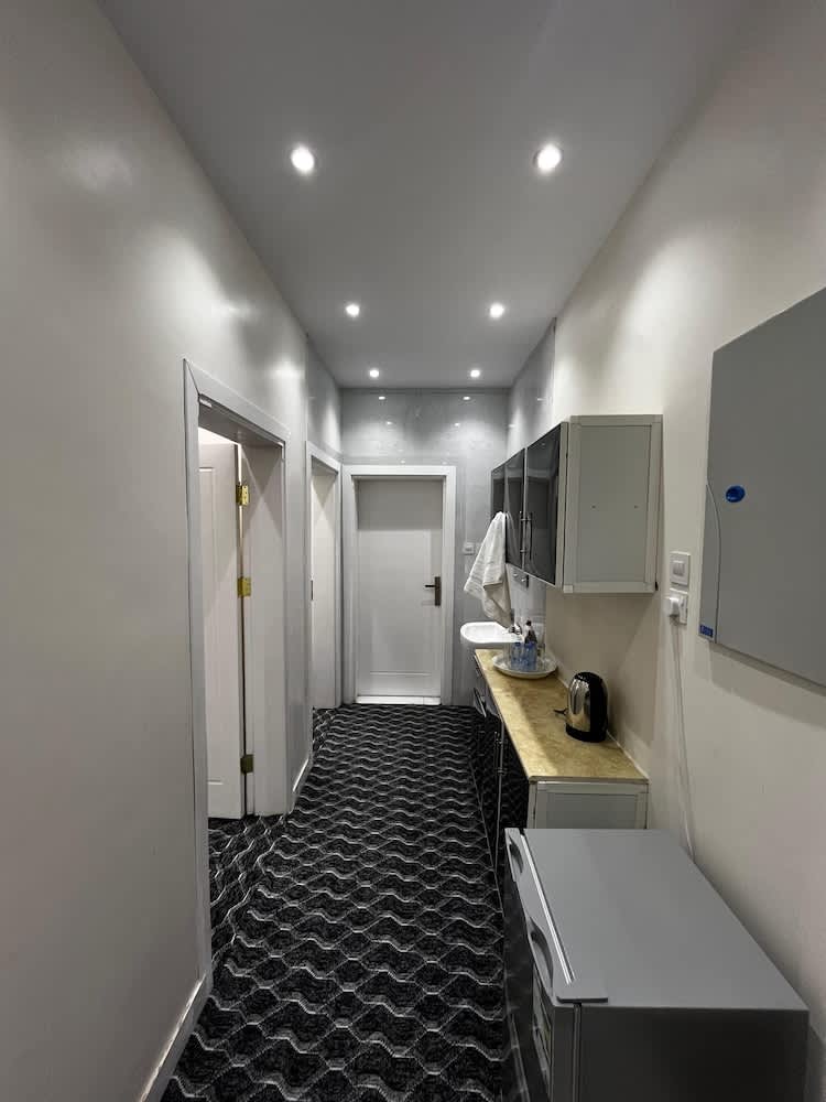 Yaqoot Al Madina Suites 1