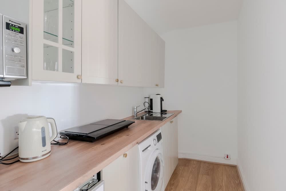 Central Fitzrovia 1 Bed Mews Apartment 2
