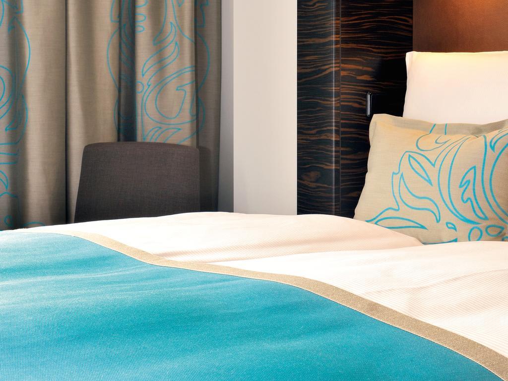 Motel One Hamburg-Airport 1
