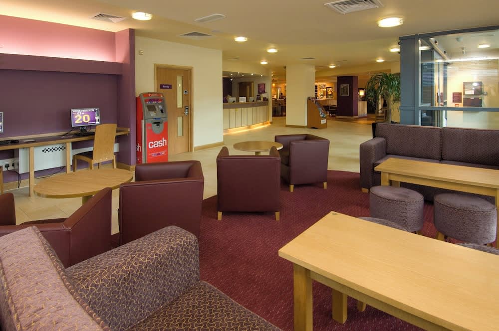 Premier Inn Leicester City Centre - Train Station 2