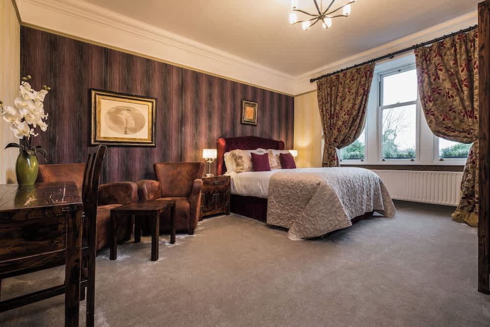 The Howbeck & The Retreat 5min to Lake, Restaurants & to the free Hydro Wellness Club 1